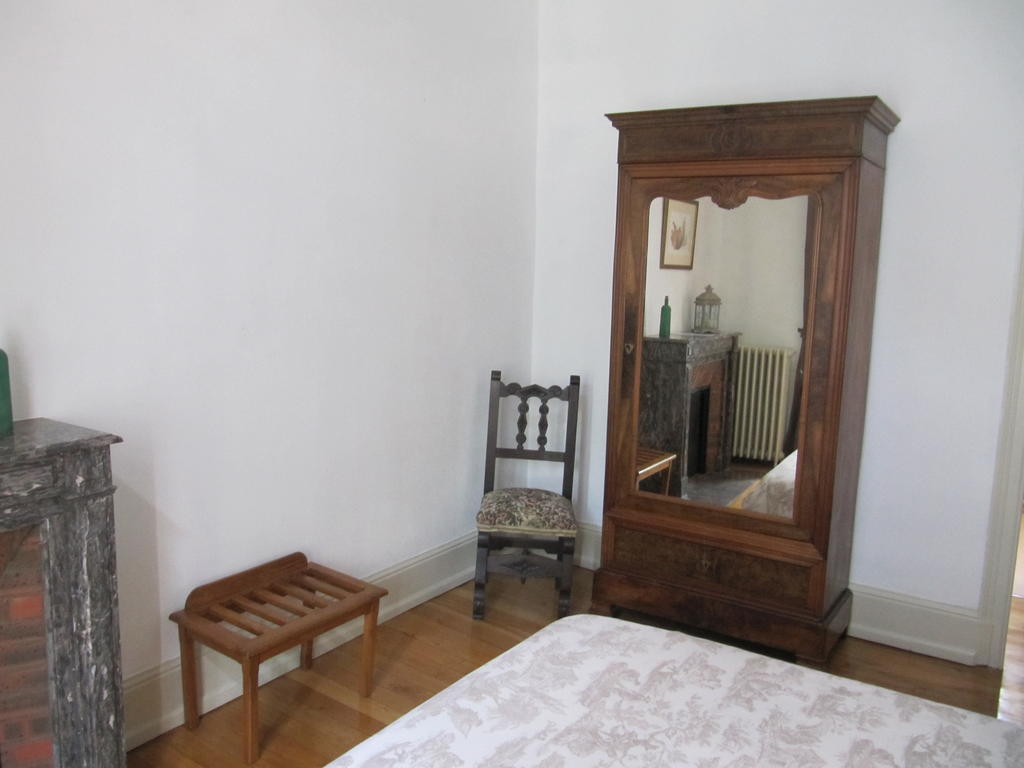 L'Echauguette Isserpent Bed & Breakfast Room photo